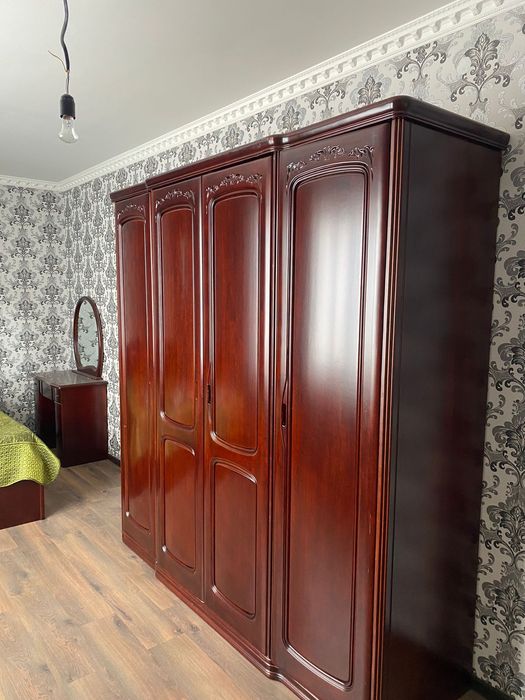 Спальный гарнитур