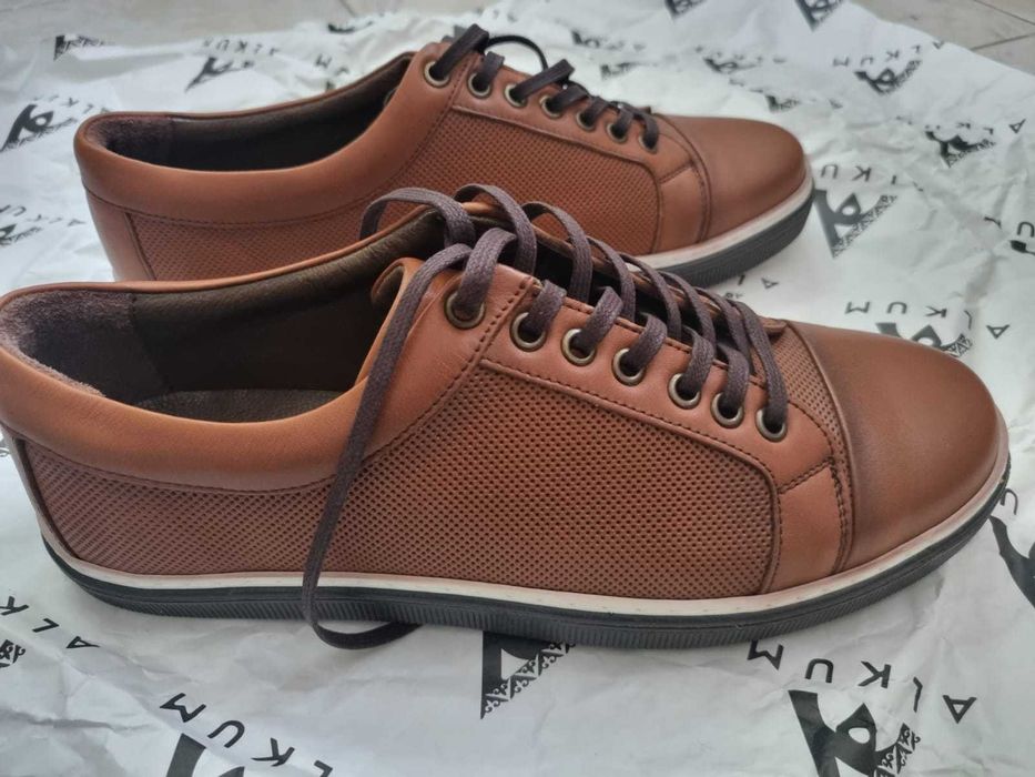 Продам мужские туфли.