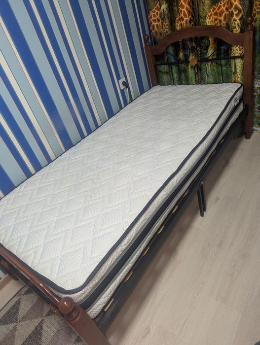 Продам односпальную кровать