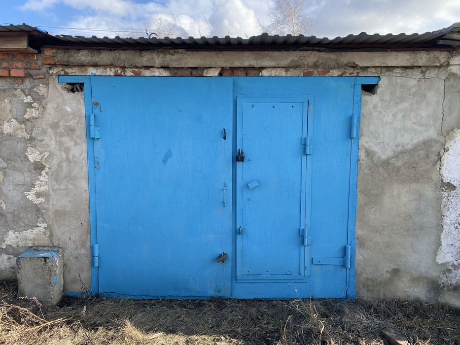 Продам Гараж + Машина