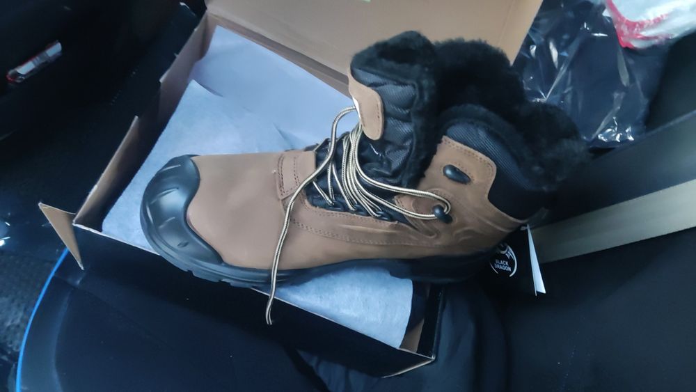 Продам ботинки срочно