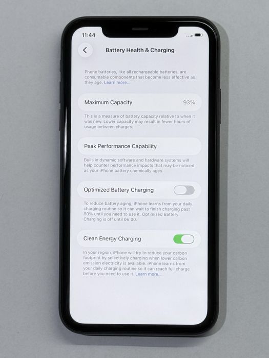 iPhone 11 Black 93% battery