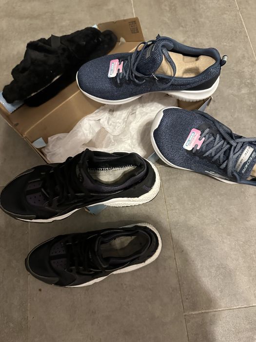 Adidași  firma Nike100 lei