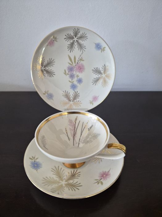 Trio mic dejun porțelan mid century  pictat manual Bavaria
