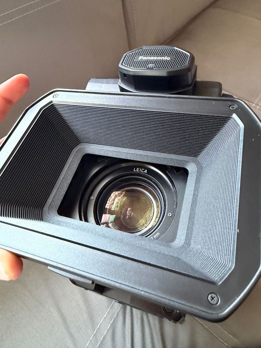 Видеокамера Panasonic-AG-UX90 4К