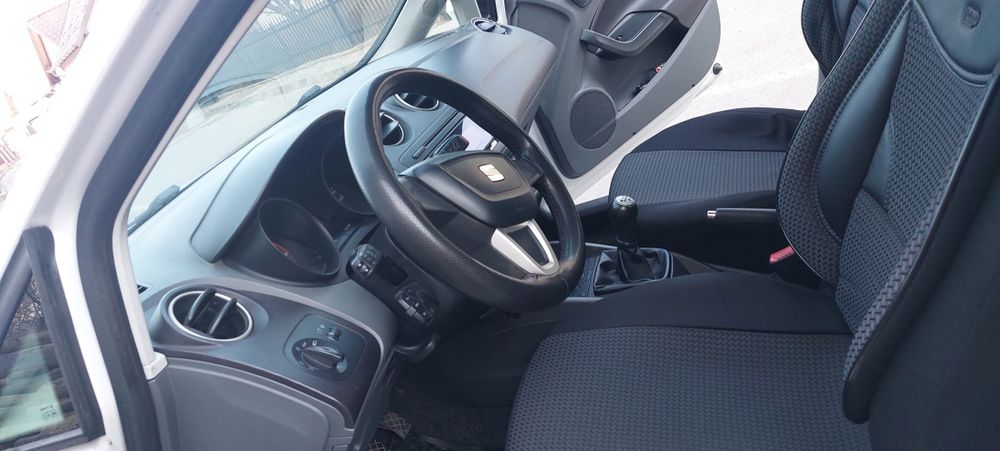 Vând  autoturism Seat Ibiza