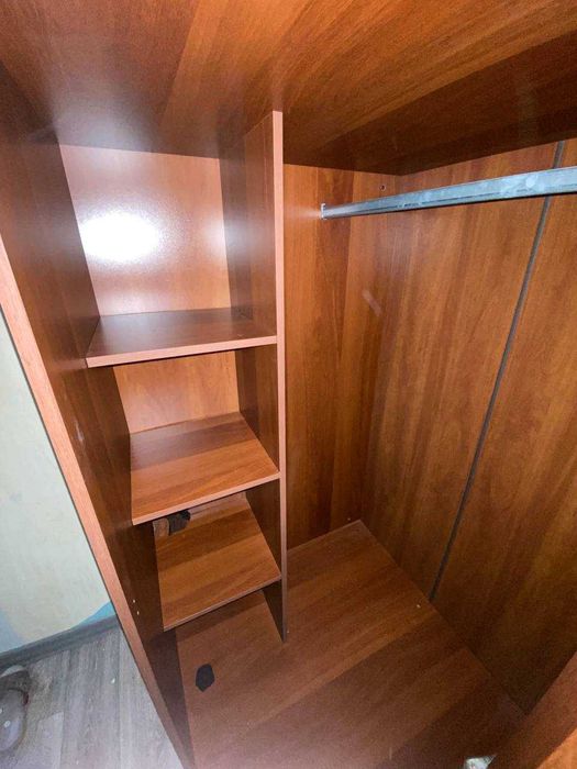 Продам угловой Шкаф