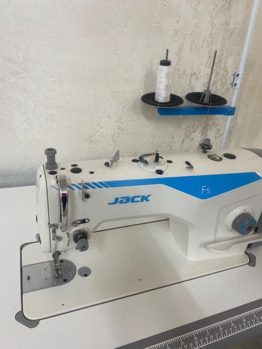 Срочно Швейная машина Jake
