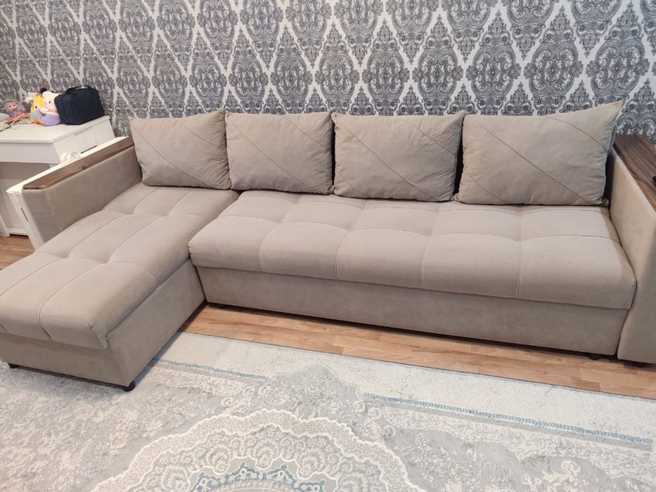 Диван в гостиную