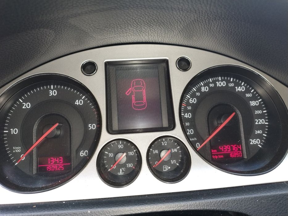 Vând plasat b6 2008