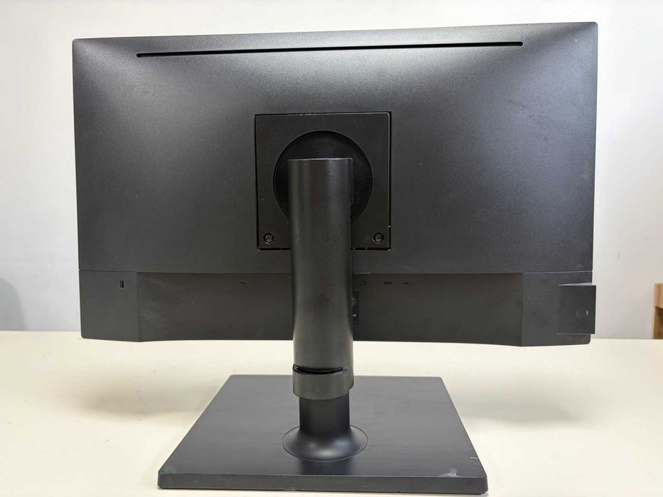 Употребяван Dell P2217H