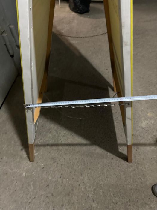 Баннер /щит для рекламы деревянный  б/у 12.500 т.