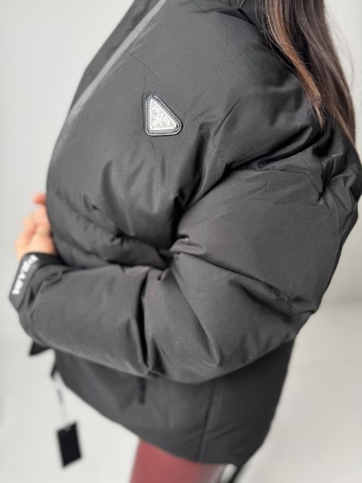 Прада куртка, новая