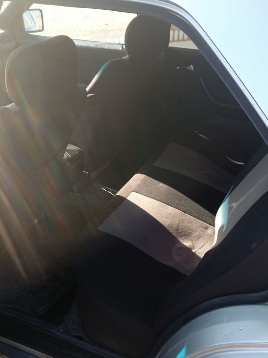 Mersedens Bens 124  metan 2.3 l motor