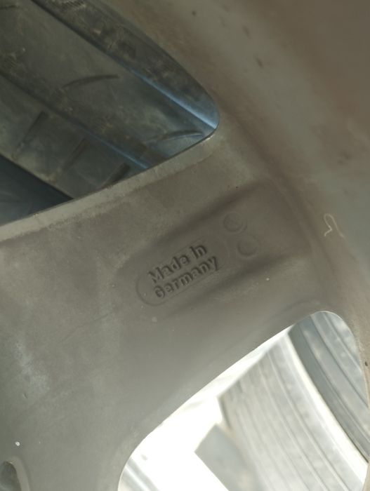 Гуми с джанти 17" за Mercedes