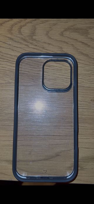 Кейс на mobilfox  за IPhone 16 pro.