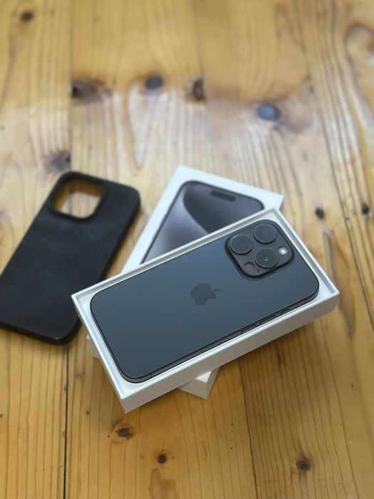 iPhone 15 Pro Black ca nou stare noua 128 GB 93% baterie full box + husa