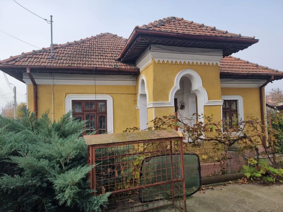 Casa P+1+m de vanzare