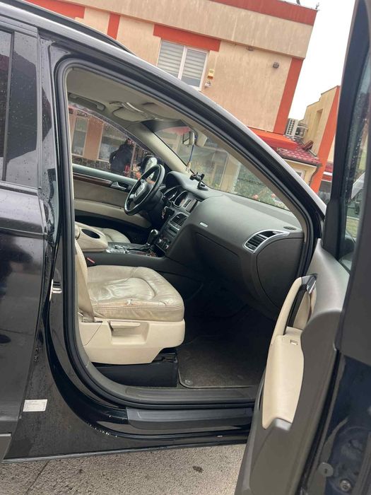 Vând audi Q7 3L dizel