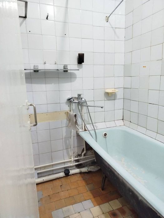Kvartira sotiladi 3/3/4 Feruza kafe sogdiana balkon eko bozar 80000
