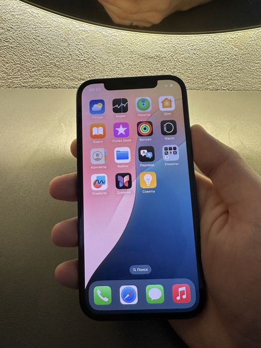 Продам Айфон 12 128ГБ