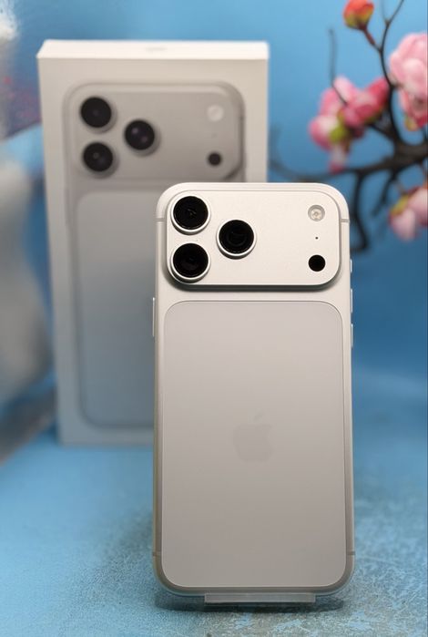 ГАРАНЦИОНЕН!!! Apple iPhone 17 Pro Max, 256GB, 5G, Silver