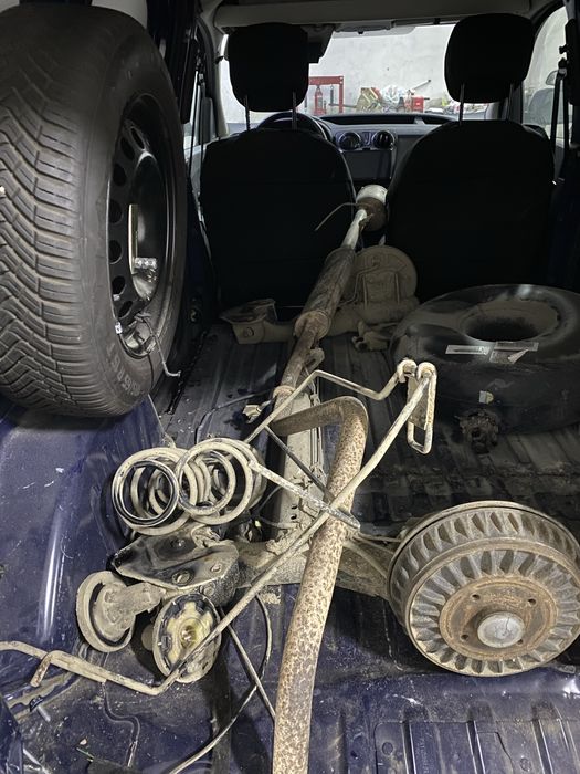 Dacia Dokker на части