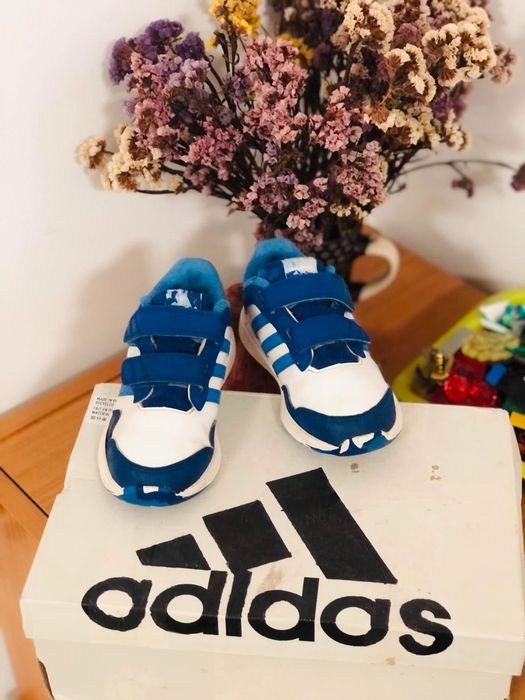 Adidasi baiat ADIDAS-marimea 27-28,inter17,5cm,ca piele Geox,Salomon