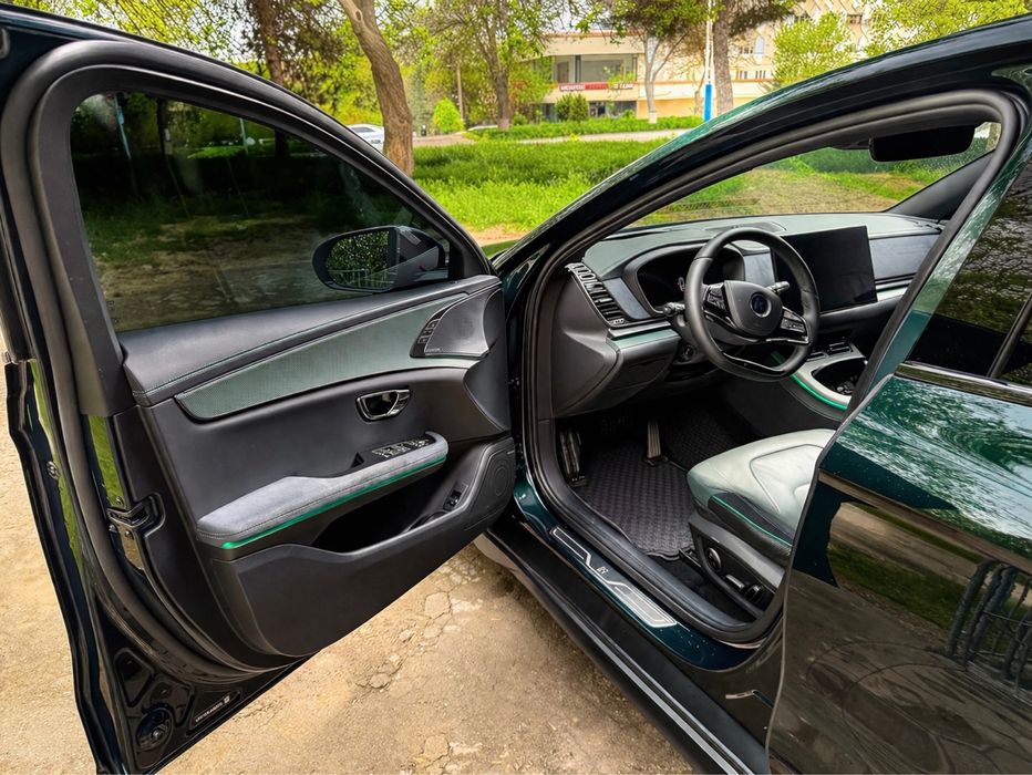 Byd Han ev LIMITED 610 km