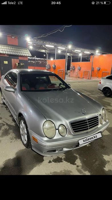 Мерседес Бенц SLK 230