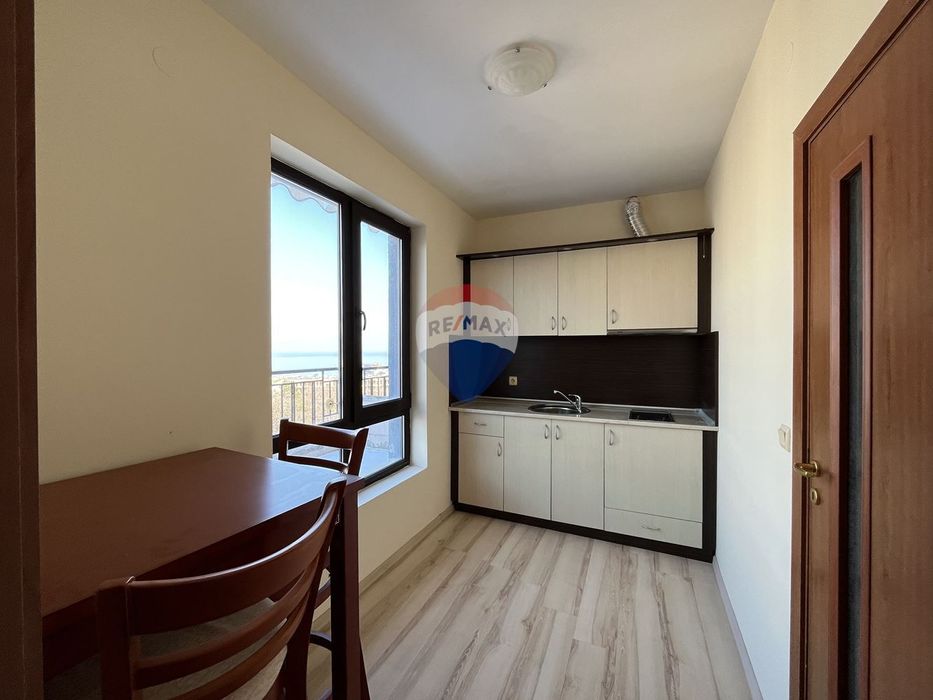 Продава се Двустаен апартамент в к.к. Златни пясъци - 46 кв.м за 1131 €/кв.м - Снимка #1