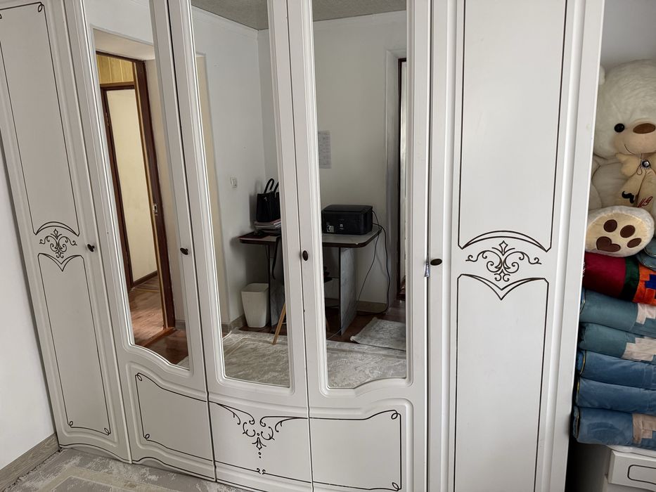 Спальный гарнитур в хорошем качестве