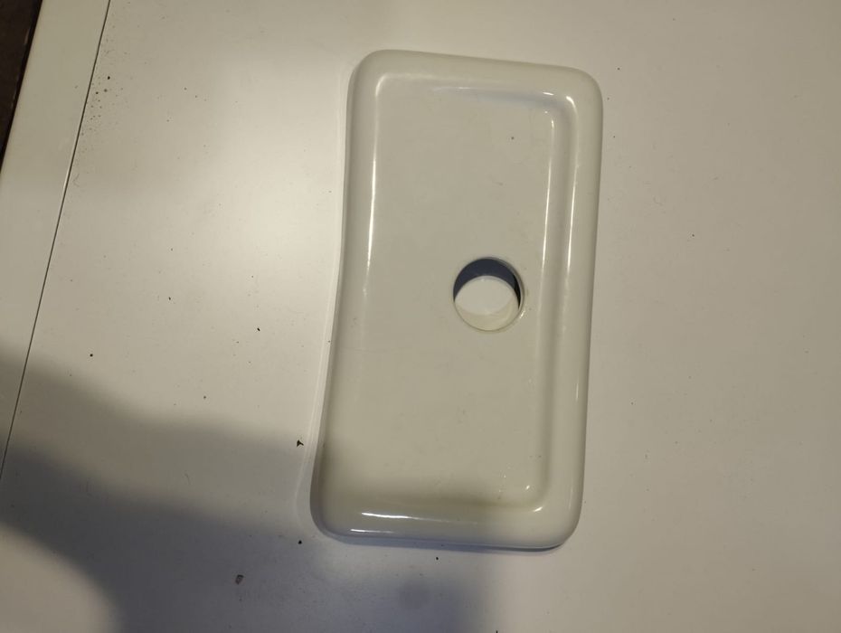 Продам бачки для унитаза