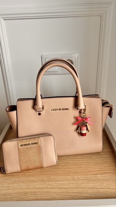 Geanta Michael Kors portmoneu cadou