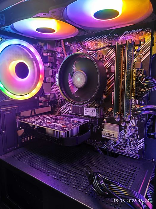 Геймърски Ryzen 5 5600X,GTX 1650 4GB,RAM 32GB DDR4 3200,SSD 512GB NVME