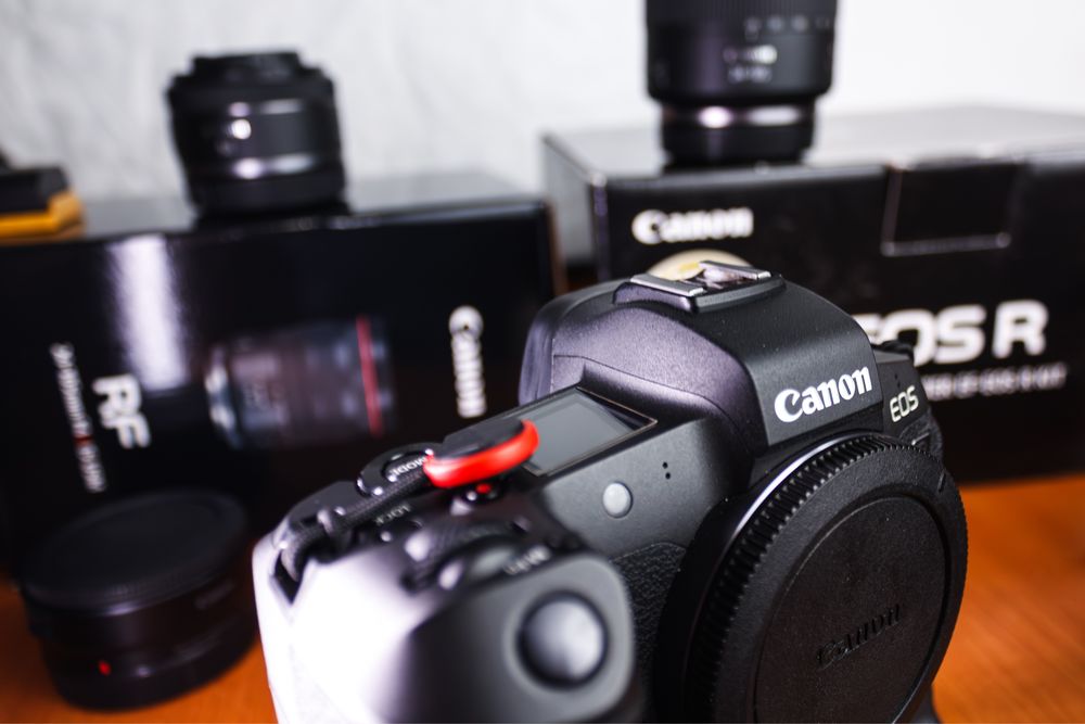 Canon EOS R | Пълен комплект | 24-105 F4 L + 50 F1.8 + BG-E22