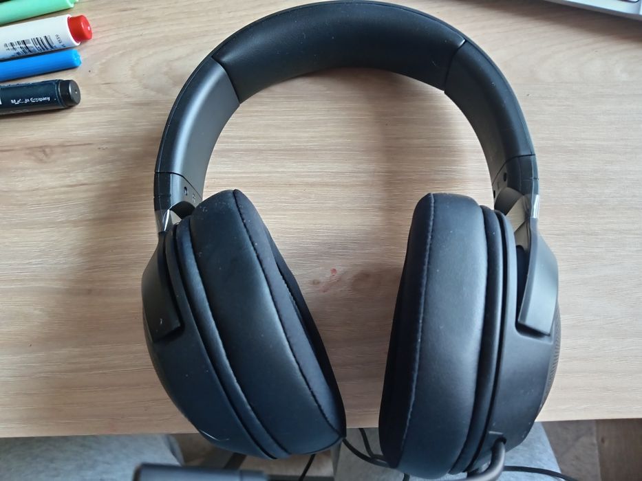 Чисто нови слушалки