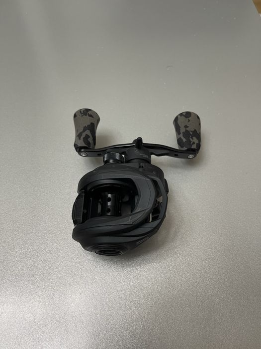 Mulineta baitcasting abu garcia max black ops