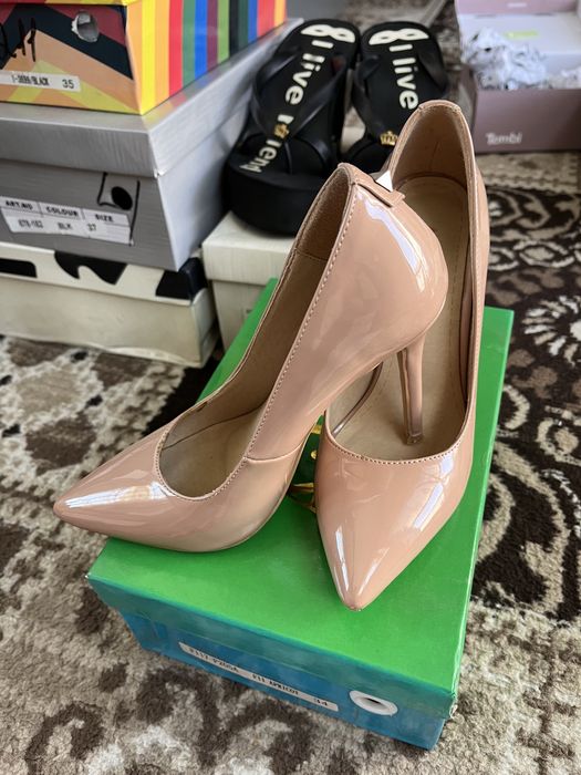 Продам обувь женскую