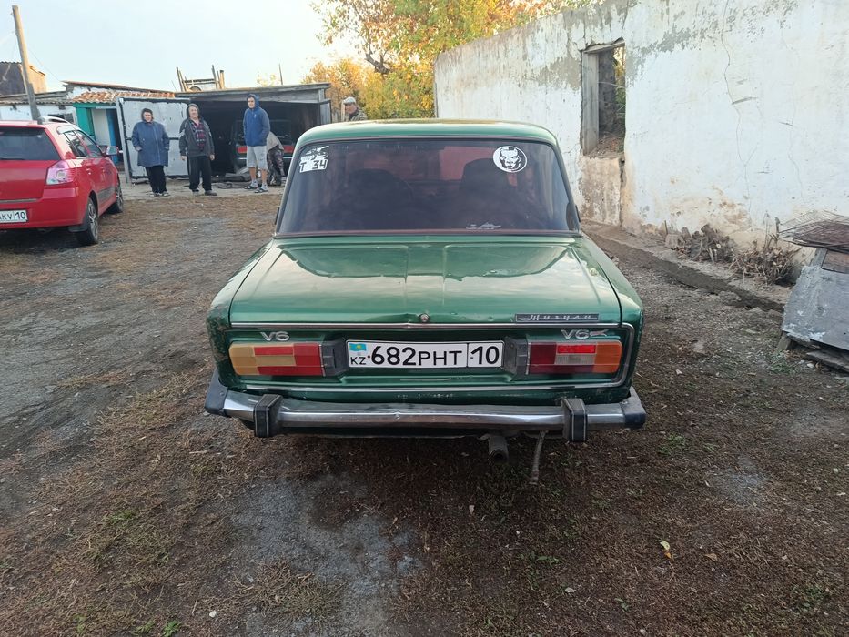 Автомобиль Ваз 2106  находится в Денисовке