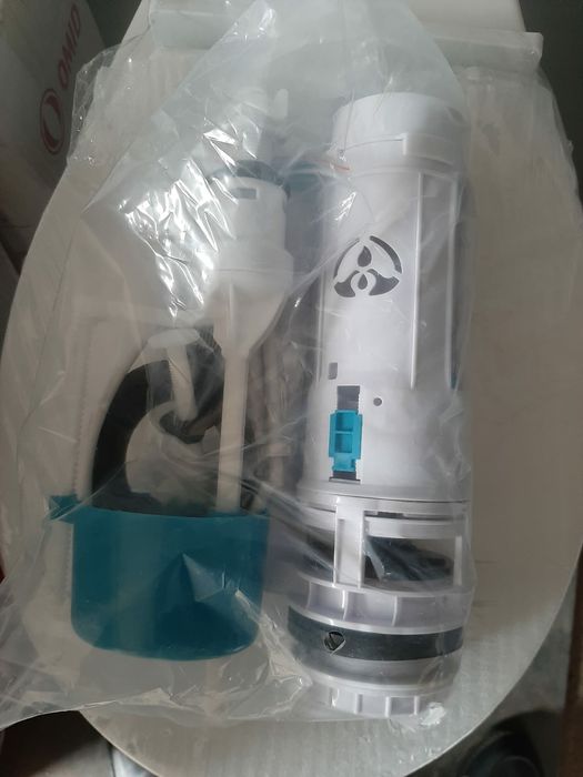 Продам навые унитазы отличного качество