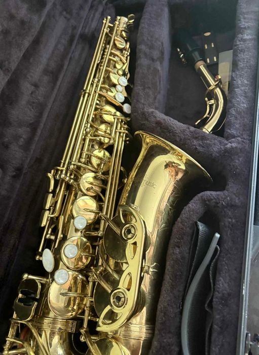Саксофон Gear4music Американски