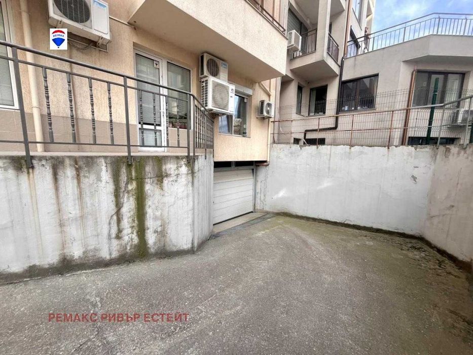 Подземен гараж в центъра на гр. Русе