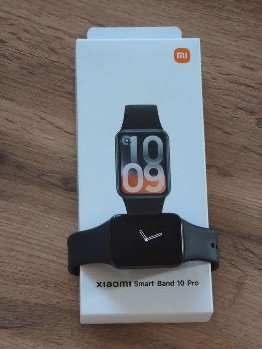 Продам часы XIAOMI BAND 10 PRO
