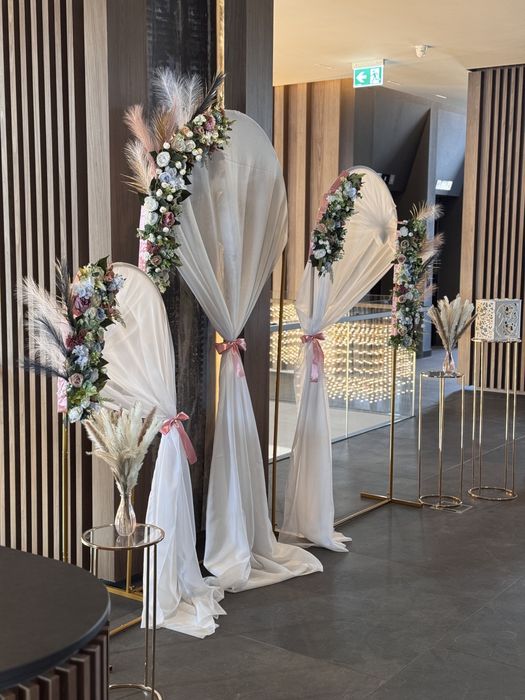 Продавам готова цялостна украса