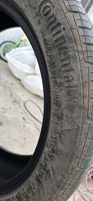 Продам шины 235/45 R18