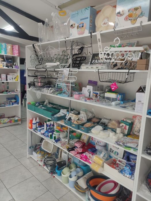 Продаются полки стеллажи для магазина
