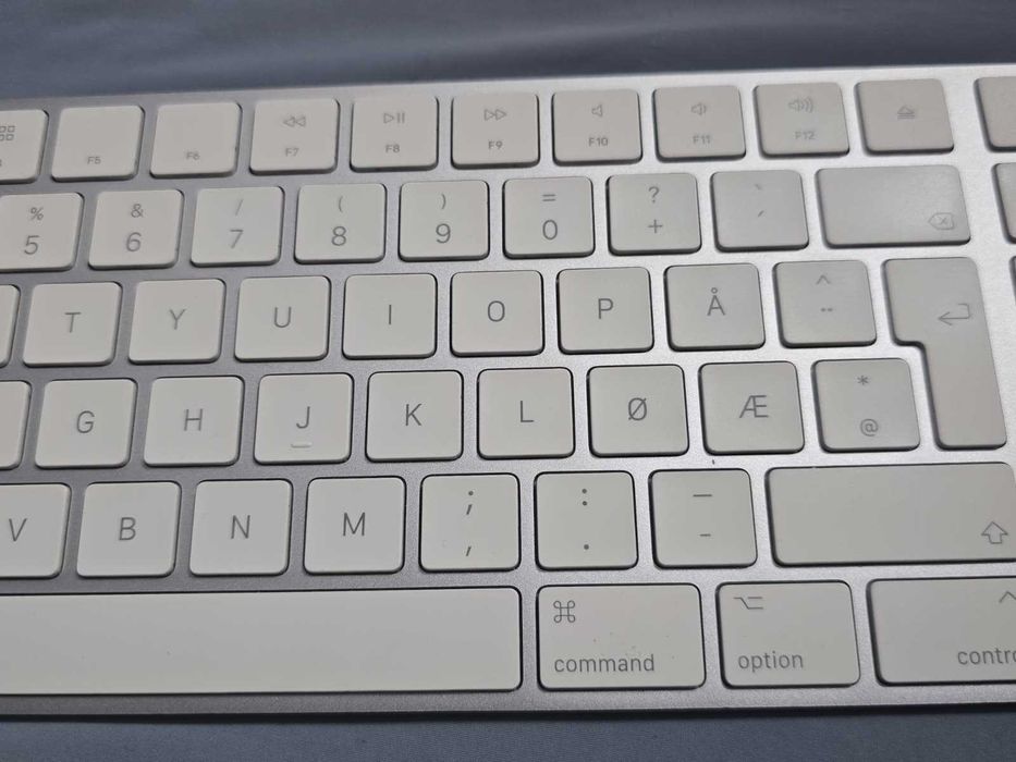 Tastatura Apple Magic Keyboard taste numerice, Bluetooth, Layout International model A1843 EMC 3138