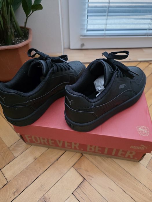 Дамски кецове Puma Caven 2.0