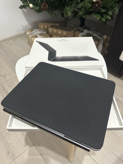 Tastatura APPLE Magic Keyboard pentru iPad Pro 13" (M4 si M5) eng